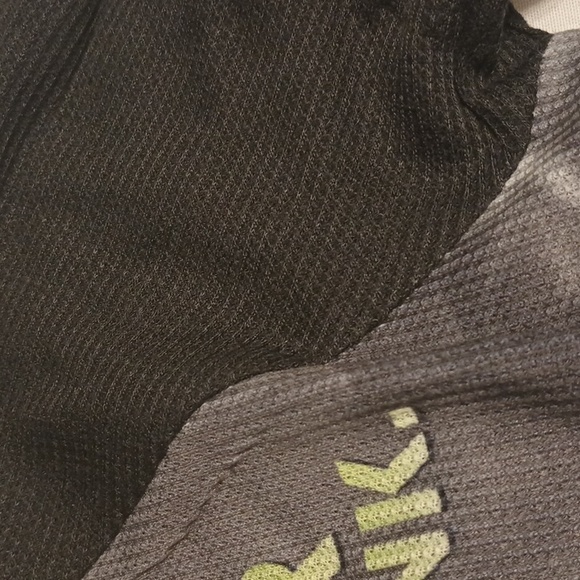 Boy's Baby Yoda Pajamas - Picture 4 of 6